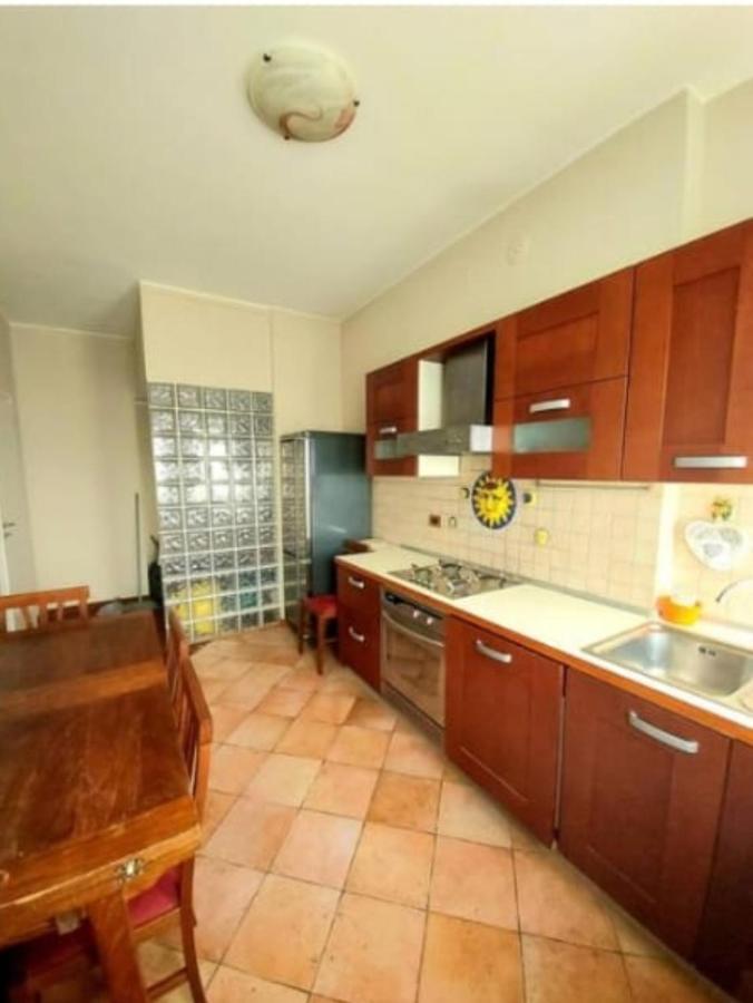 Franco Sansirohouse Rho Mi Fiera Apartman Milánó Kültér fotó